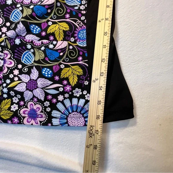 Green Town Scrub Top Purple Black Floral Size Small Medical - Picture 6 of 7